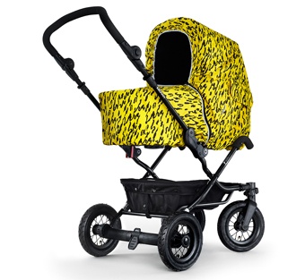 Barnvagnsmarsch mot mödradödlighet - 8 mars 2015