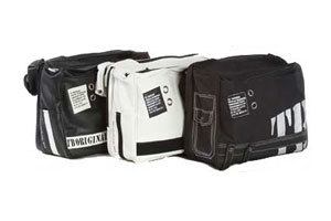 Sköt- och datorväska i ett